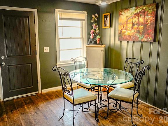 5th image of 2333 Washburn Rd