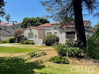 555 Michigan Blvd
