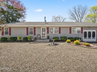 1111 Fairview Dr, Toms River, NJ 08753