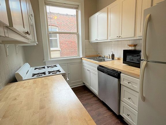 5th image of 4617 Shenandoah Ave APT 2W