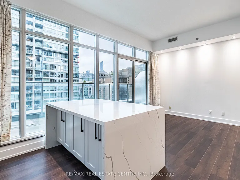 21 Nelson St #11 — Photo 10