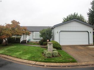 1770 Oakhurst Ct, Eugene, OR 97402