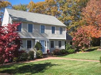 2nd image of 51 Nadine Ln