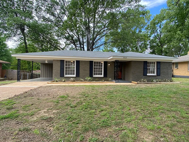 4029 Graceland Dr — Photo 1
