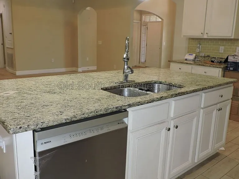4221 Essex Terrace Cir — Photo 5