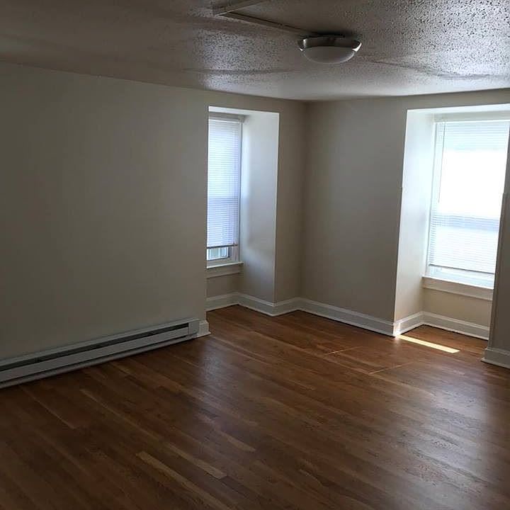 1st image of 403 Guilford Ave #3