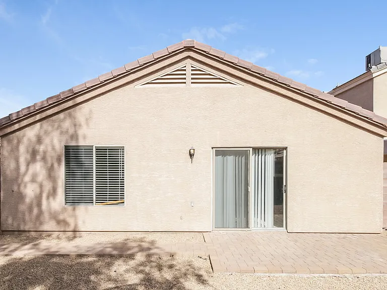 10849 E Carol Ave — Photo 15
