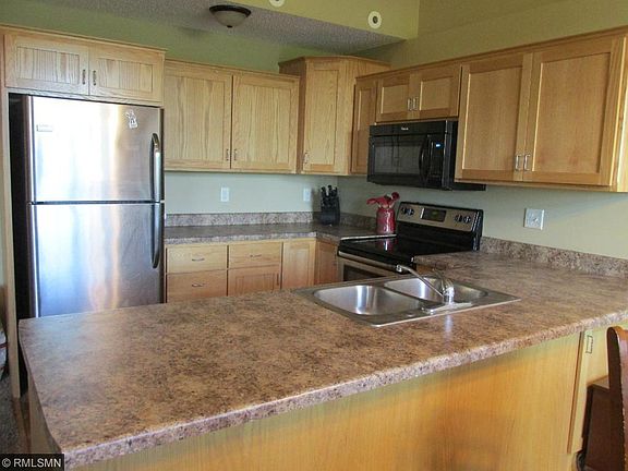 3rd image of 111 Glenshire Blvd S