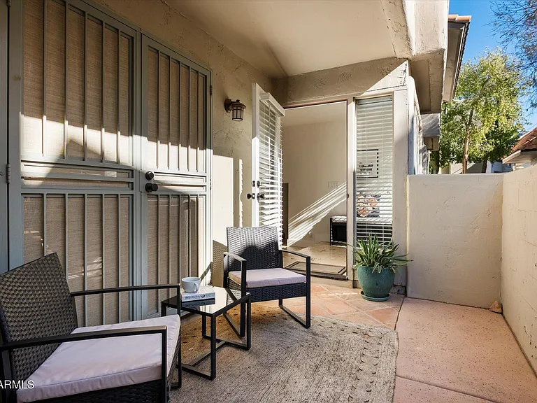 1820 E Morten Ave #117 — Photo 28