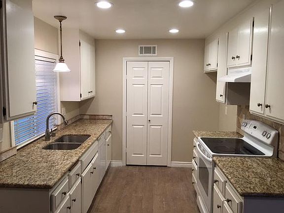 Newly Remodeled Kitchen 