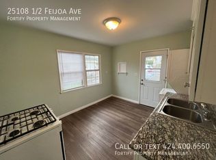 25108 1/2 Feijoa Ave, Lomita, CA 90717