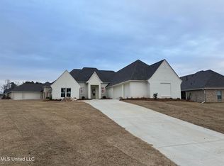 916 Waters Edge, Brandon, MS 39047