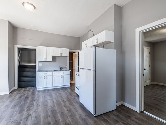 5th image of 814 S 27th St #1