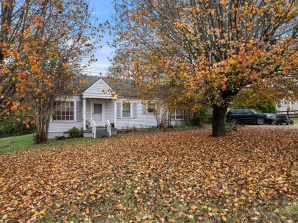 4252 Woods St, Old Hickory, TN 37138