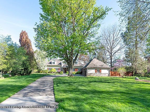 4th image of 2 Locust Ln