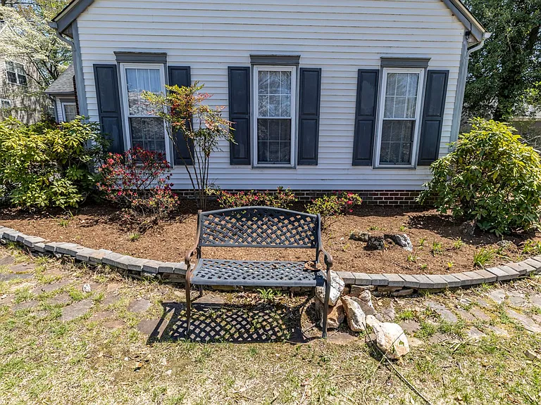 604 Wilder Dr — Photo 48