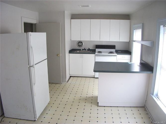 1st image of 32 N Church St