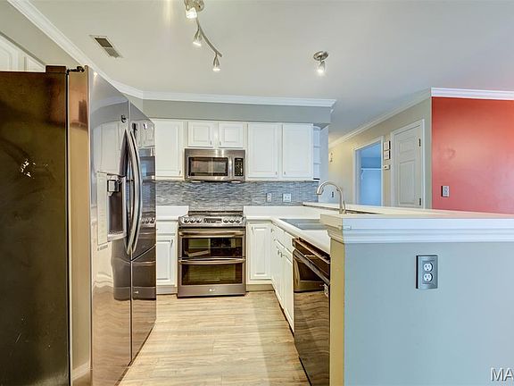 5th image of 1708 Whispering Creek Dr APT A