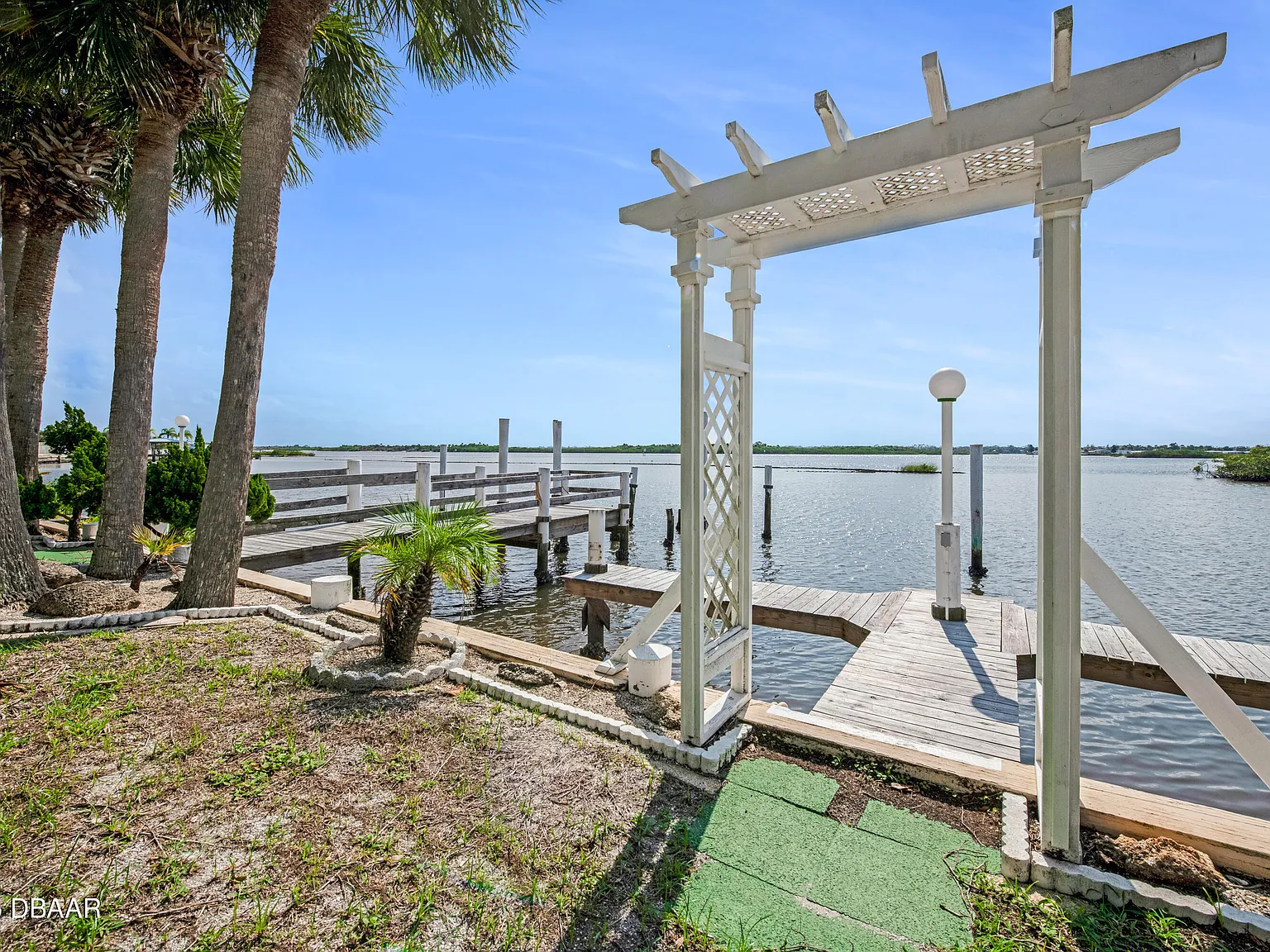 3 bed, 3.0 bath, 3000 sqft, $2,950 — Photo 3