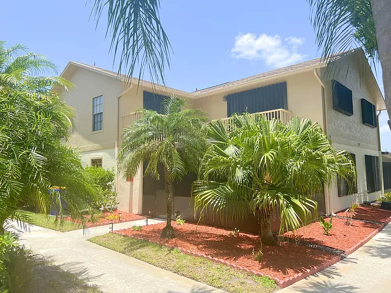 7382 SE Jamestown Ter — Photo 25