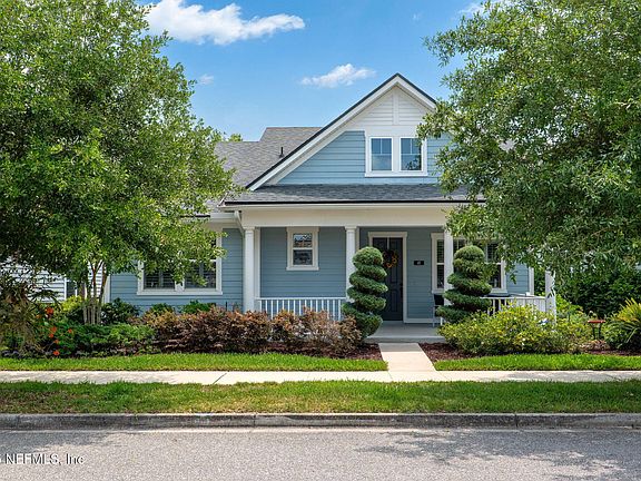 2nd image of 41 TOPIARY Avenue