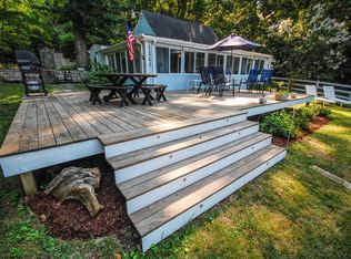 1382 Oakes Landing Rd, Saluda, VA 23149