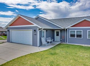 2017 Retzlaff Dr, Reedsburg, WI 53959
