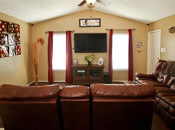 5th image of 2305 Jodi Ln