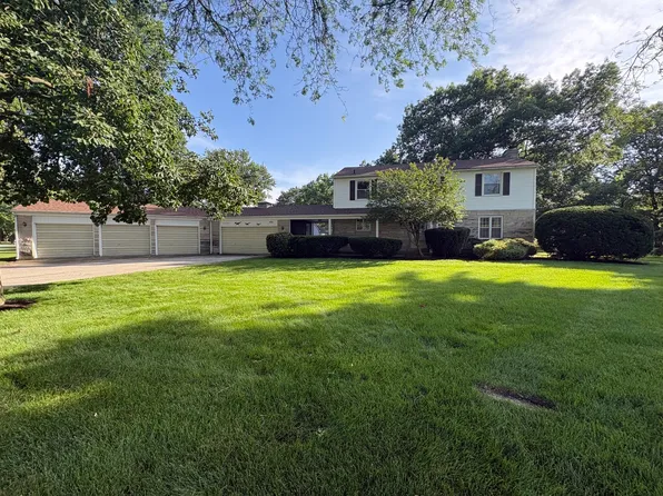 809 McClaran Ave, Aurora, IL 60506