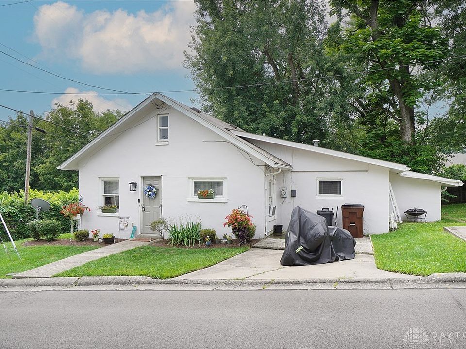 1st image of 161 Mill St