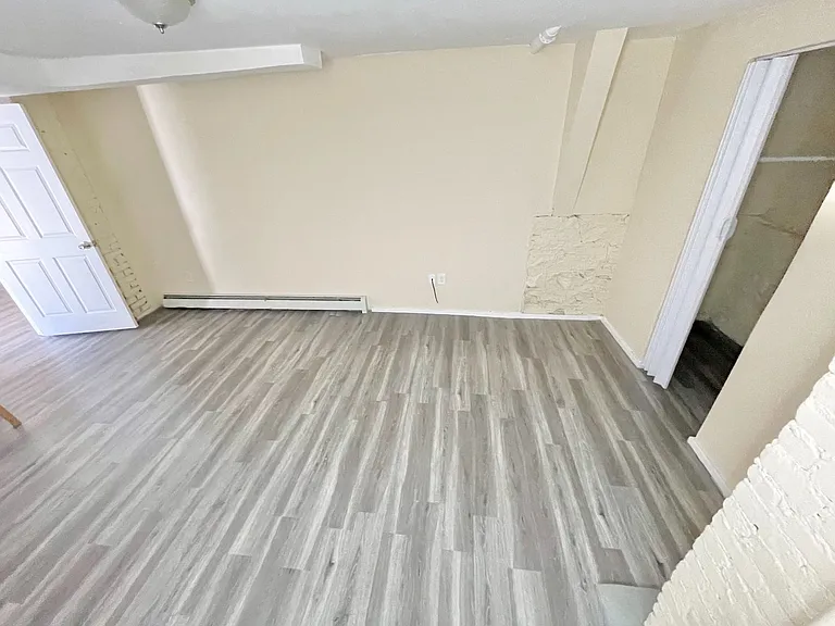 125 Hillside Ave — Photo 24