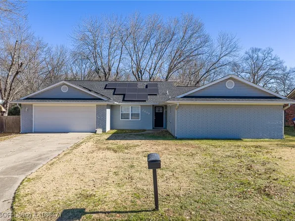 2809 S 97th Cir, Fort Smith, AR 72903