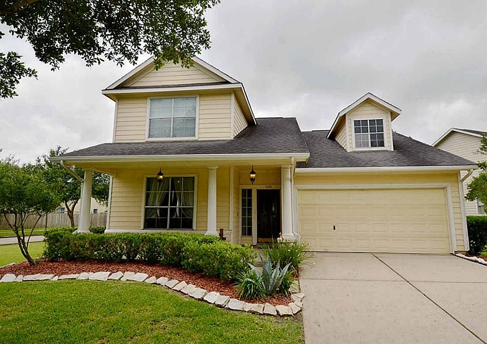 1st image of 1122 Autumn Village Dr