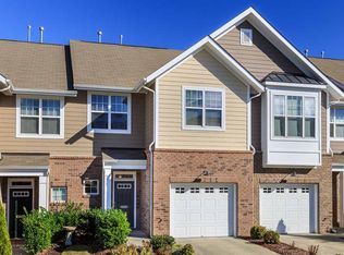 10124 Lynnberry Pl, Raleigh, NC 27617