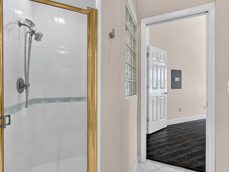 118 W Magnolia Ave — Photo 19