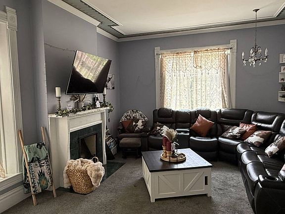 4th image of 1121 Avenue C