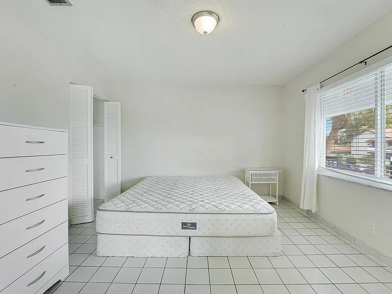 13679 Date Palm Ct #B — Photo 8