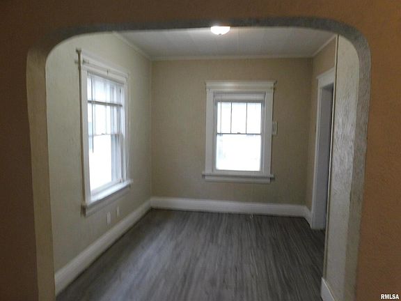 5th image of 411 15th Ave