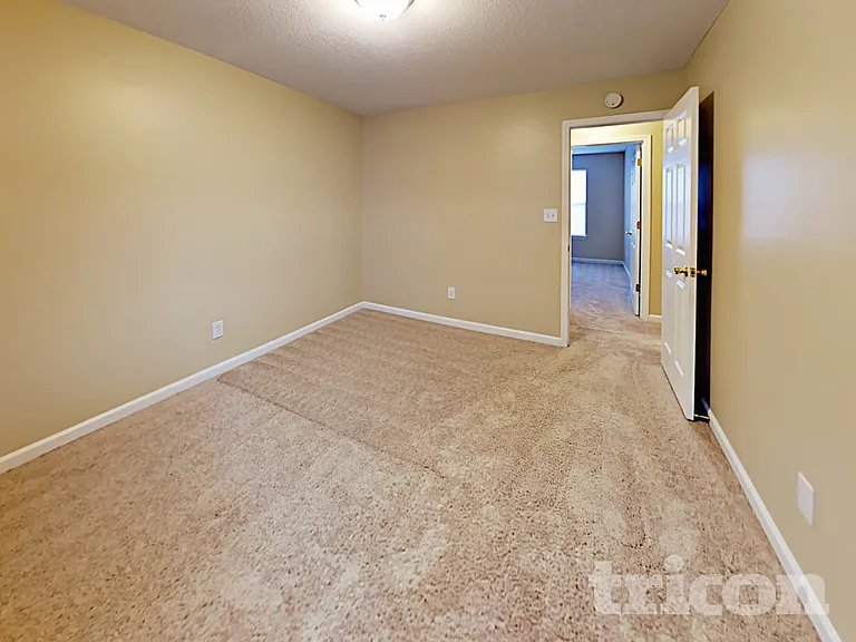 6405 Cardiff Ln — Photo 13