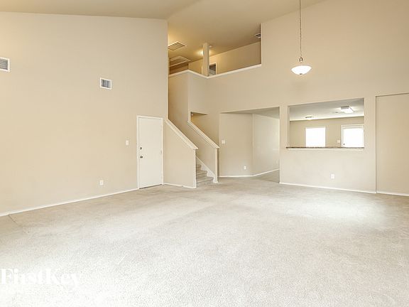 3rd image of 1509 Doncaster Dr
