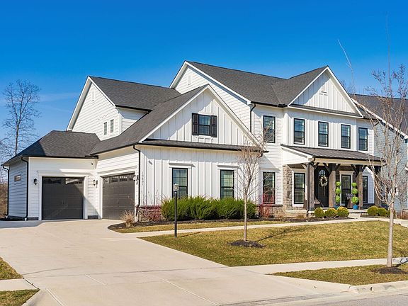 3rd image of 10601 Ash Grove Ct