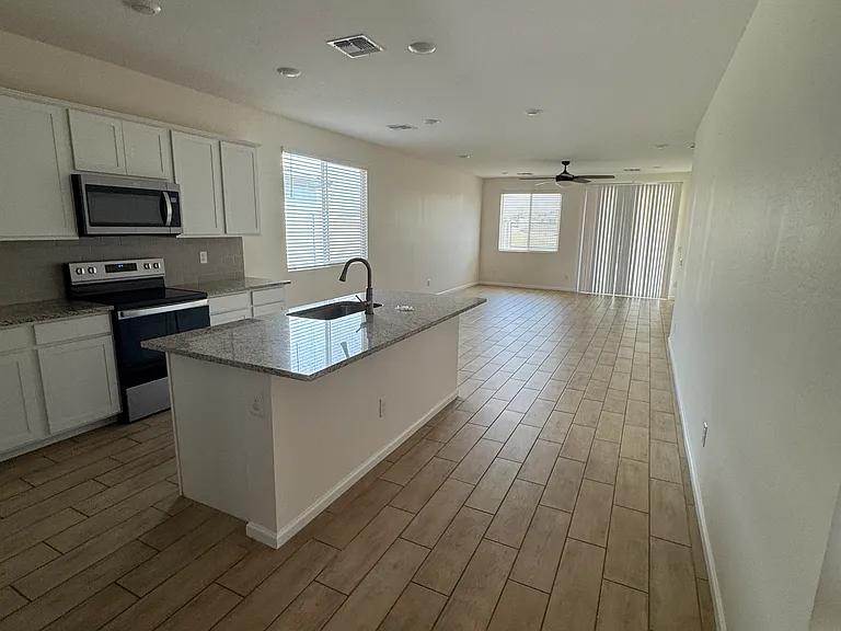 24562 W Hopi St — Photo 23