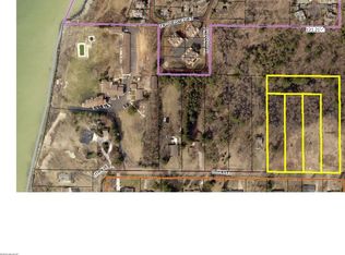 11th Ave, South Haven, MI 49090