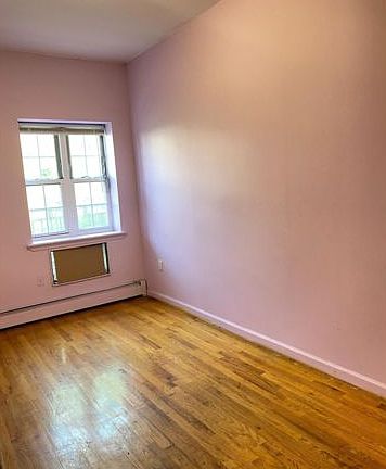 5th image of 17235 90th Ave