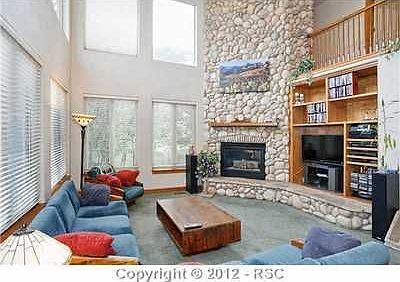 Soaring ceilings in great room