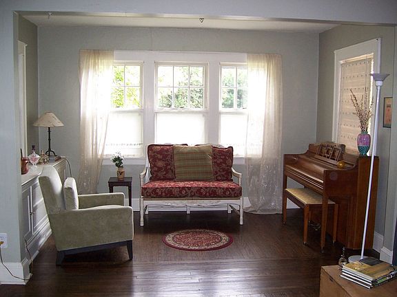 Parlour with High Ceilings, Built-in Cabinet   
