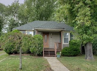 242 Overbrook Ave, Oakhurst, NJ 07755