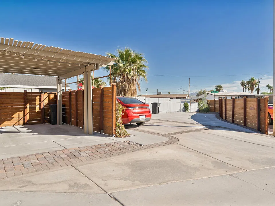 5149 Poncho Cir