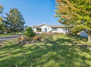 12641 Willow Ln, Genoa, IL 60135
