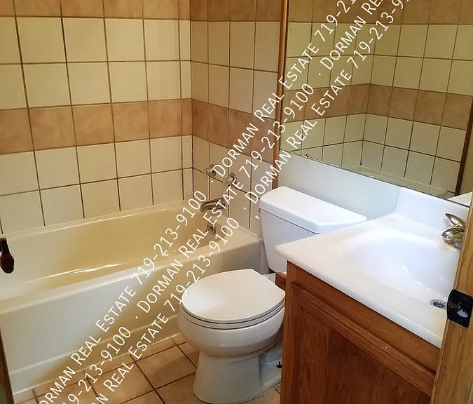 209 E Lake Ave — Photo 9